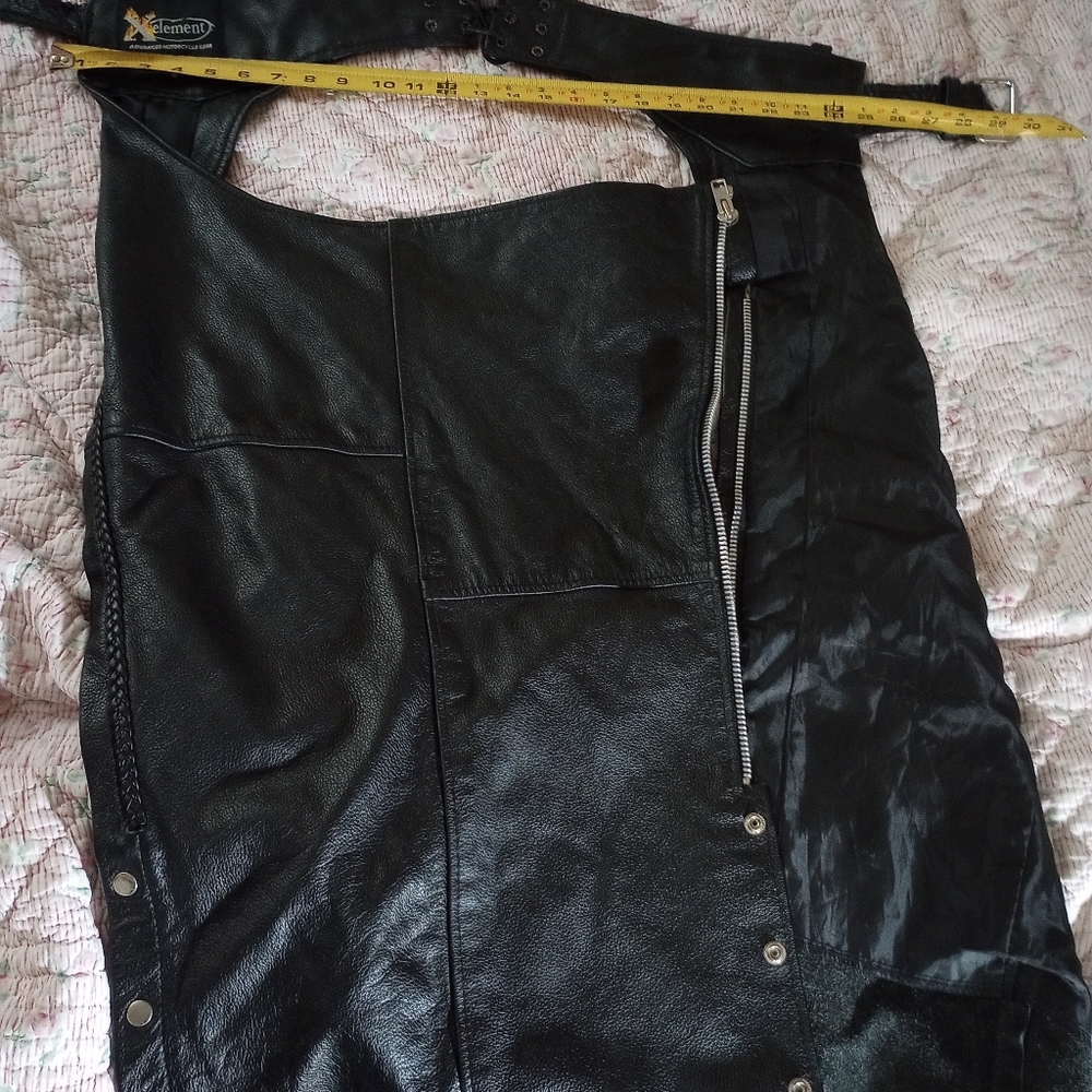 Ass less Chaps... - Picture 4 of 5